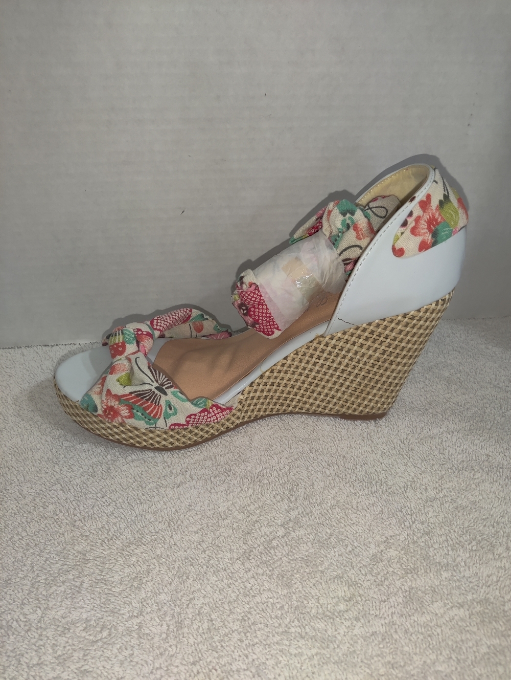 Floral Bow Ankle-Strap Wedge Sandals White Multicolor - Picture 2 of 11